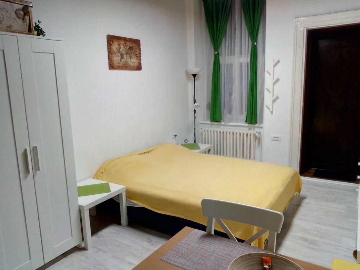 Studio Jolie Apartment Novi Sad Exterior photo